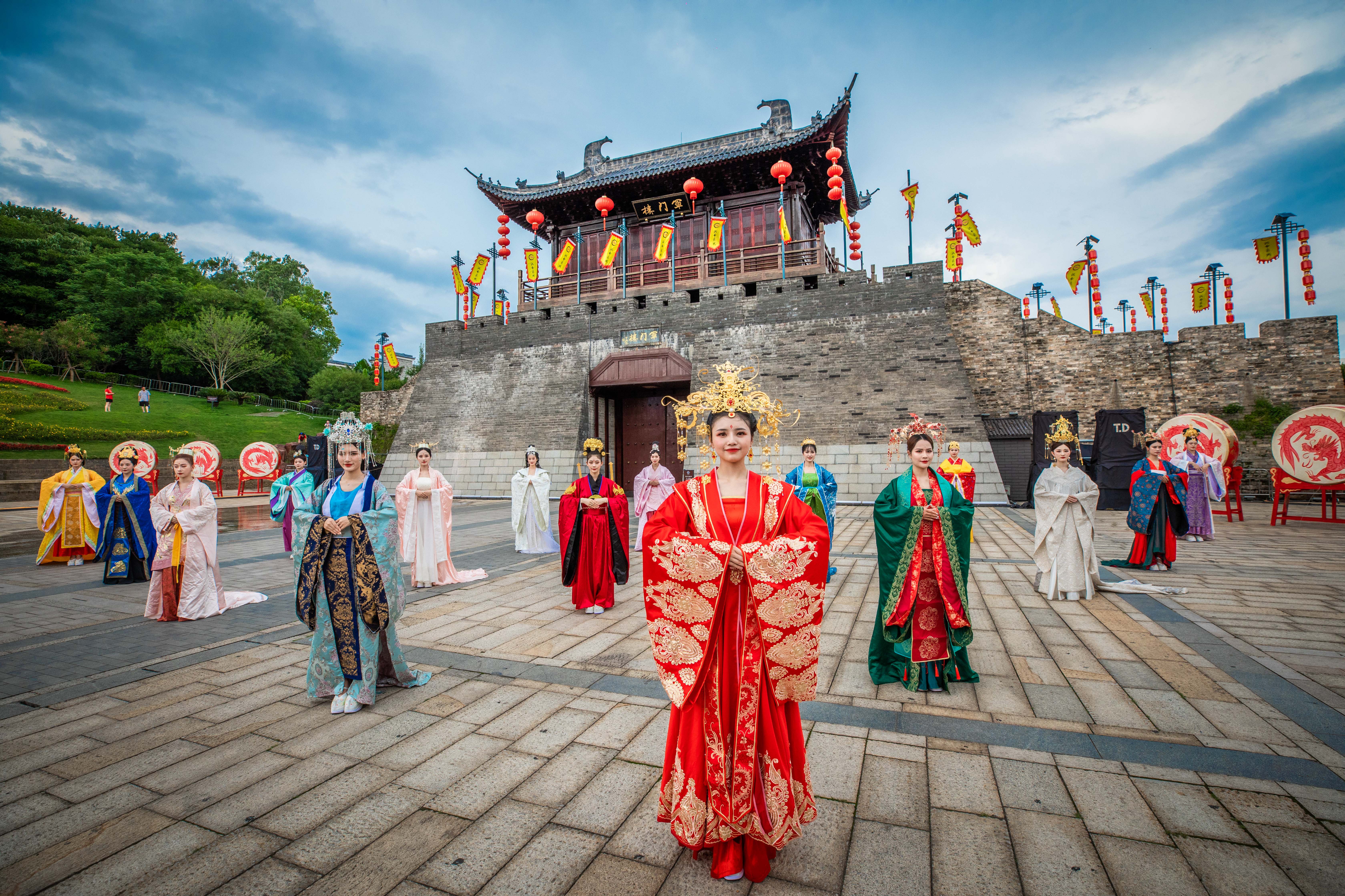 21.江南宋城歷史文化旅游景區(qū).jpg